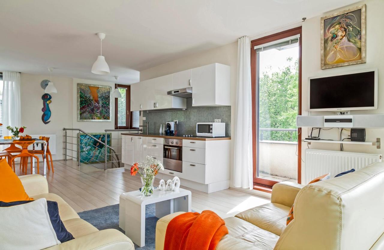 בלטונללה Panoramic Art Apartment With Jacuzzi מראה חיצוני תמונה